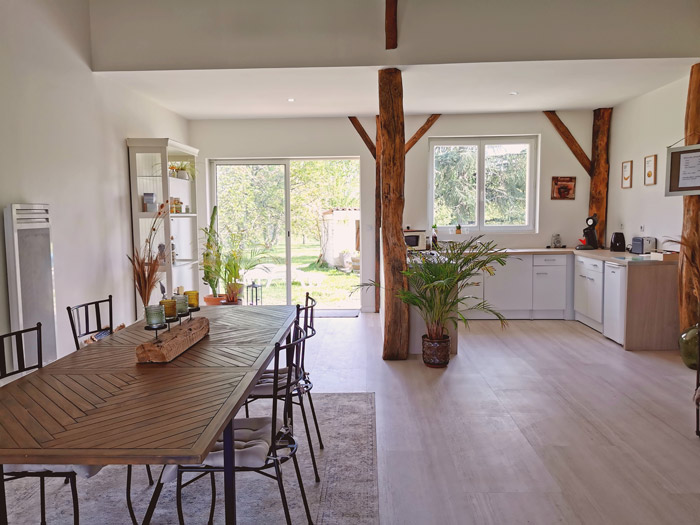 cuisine commune dans la maison d'hotes